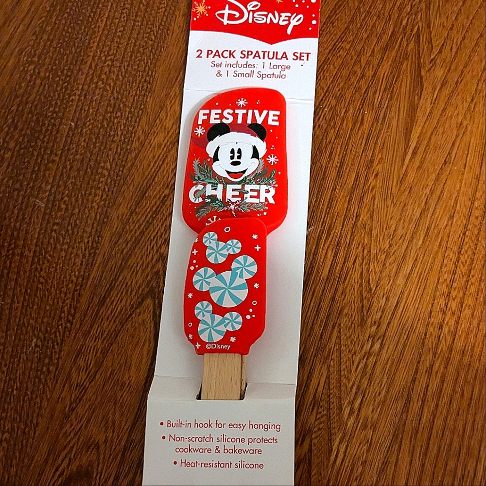 NWT Disney 2-pack spatula set - holiday Christmas theme w Mickey mouse